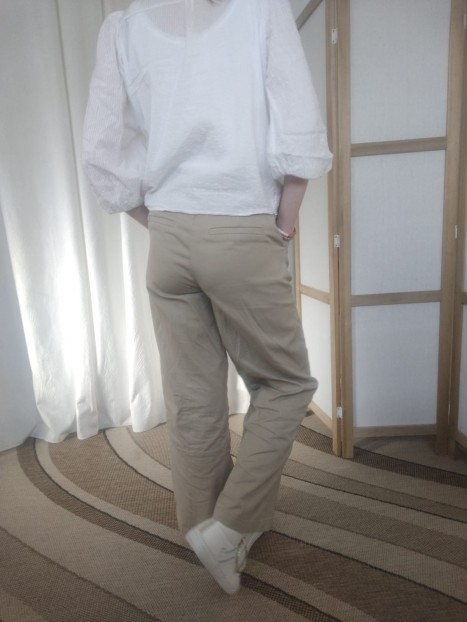 Pantalon large femme beige en sergé C50313 6146 - GARCIA