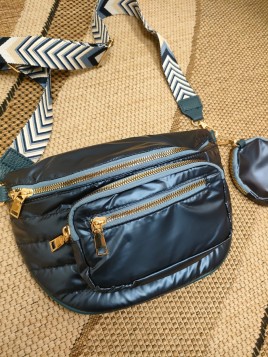 Banane matelassée marine 006.1