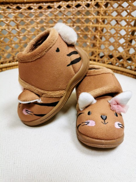 Chaussons fille taupe 44457 014 - MAYORAL